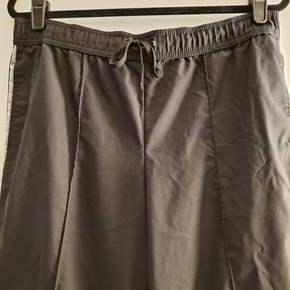 Black Men's Sweat Pants With Green And White Stripes And Elastic Waist - Picture 2 of 7